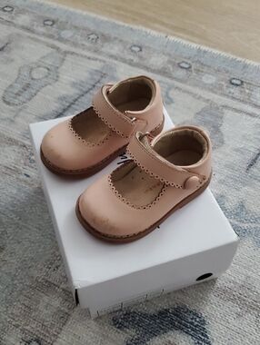 Shrimp & Grits Kids Baby Girls Pink Mary Jane Leather Shoes Sz5